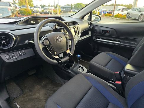 Used 2018 Toyota Prius C Two image 11