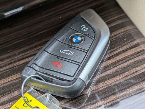 Used 2023 BMW 540i xDrive w/ Premium Package AWD/4WD image 28