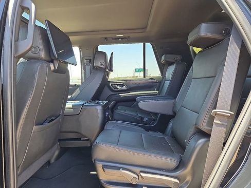 Used 2024 Chevrolet Tahoe High Country w/ Premium Package AWD/4WD image 17