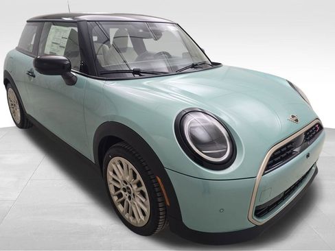 New 2026 MINI Cooper S image 2
