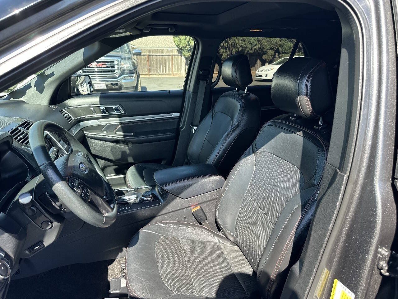 Used 2017 Ford Explorer Sport w/ Equipment Group 401A AWD/4WD image 15