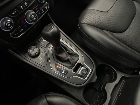 Used 2022 Jeep Cherokee Trailhawk w/ Premium Leather Package image 26