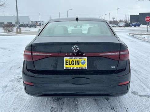 New 2025 Volkswagen Jetta SE image 5