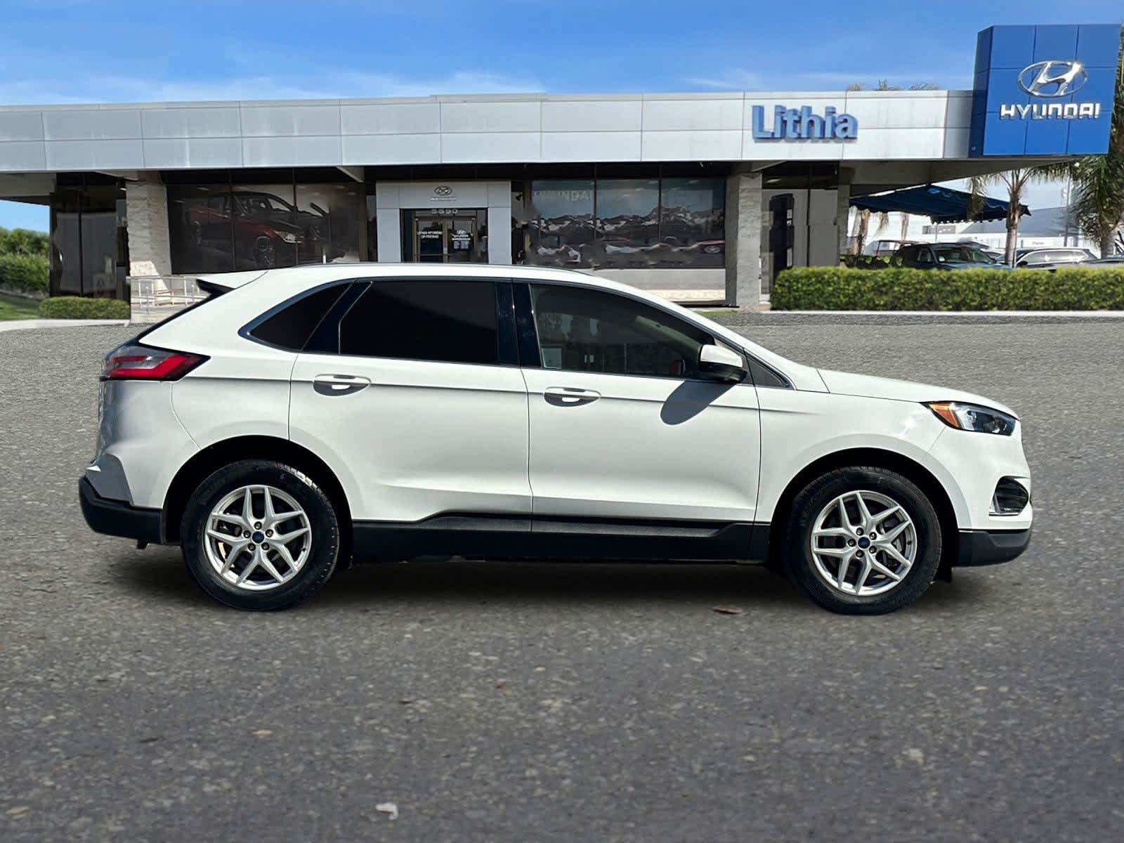 Used 2022 Ford Edge SEL w/ Convenience Package AWD/4WD image 9
