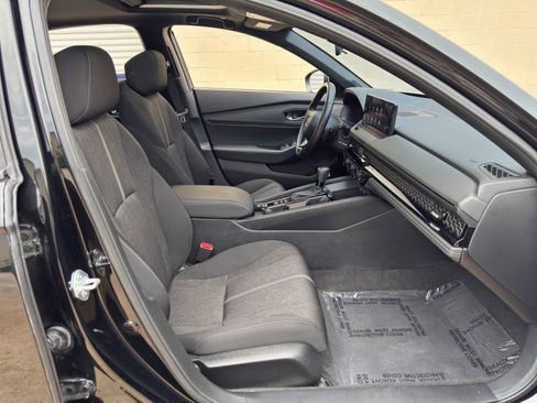Used 2023 Honda Accord Sport image 15