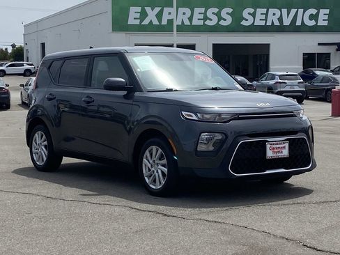 Used 2022 Kia Soul LX FWD image 44