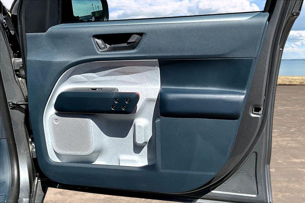 Certified 2024 Ford Maverick XLT FWD image 31