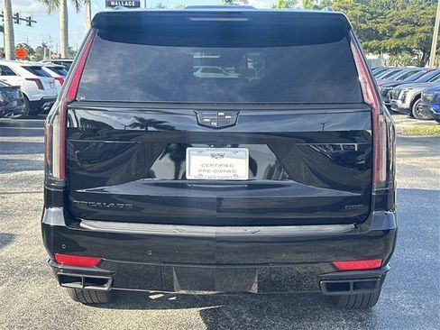 Certified 2023 Cadillac Escalade Premium Luxury Platinum w/ Heavy-Duty Trailer Package image 12