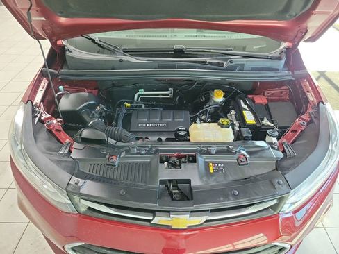 Used 2018 Chevrolet Trax LT w/ LT Convenience Package image 45