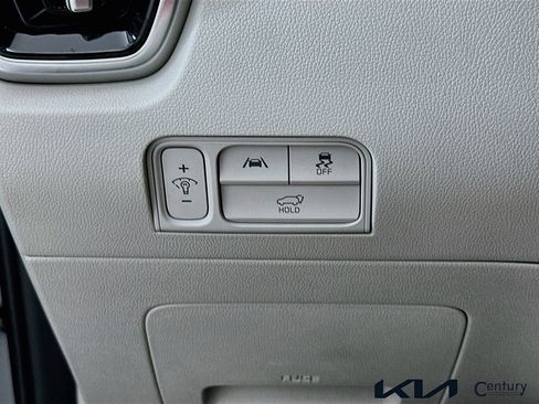 Certified 2023 Kia Sorento SX FWD image 10