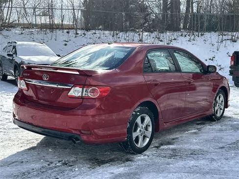 Used 2011 Toyota Corolla S image 22