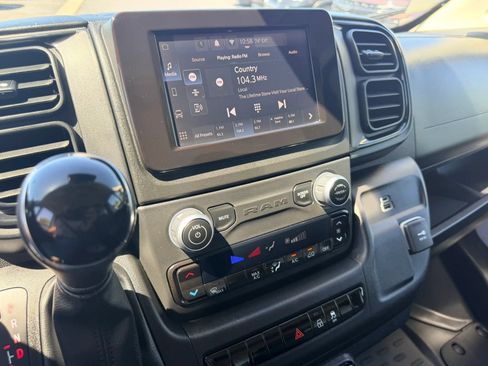 Used 2023 RAM ProMaster 2500 FWD image 14