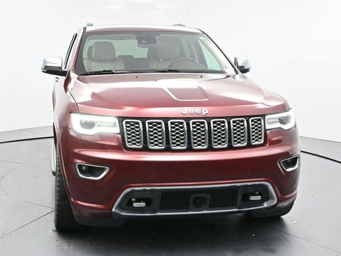 Used 2018 Jeep Grand Cherokee Overland AWD/4WD image 2