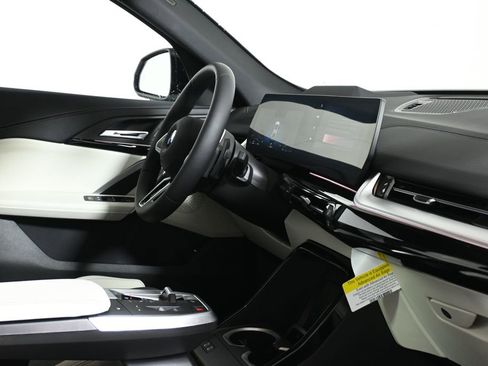 New 2026 BMW X2 xDrive28i w/ Technology Package image 33