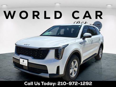 New 2026 Kia Sorento LX FWD image 10