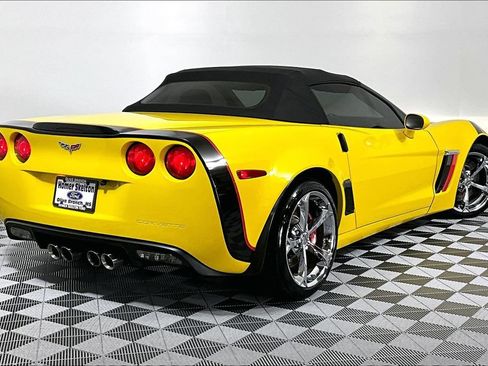 Used 2012 Chevrolet Corvette Grand Sport w/ 4LT Preferred Equipment Group RWD image 12