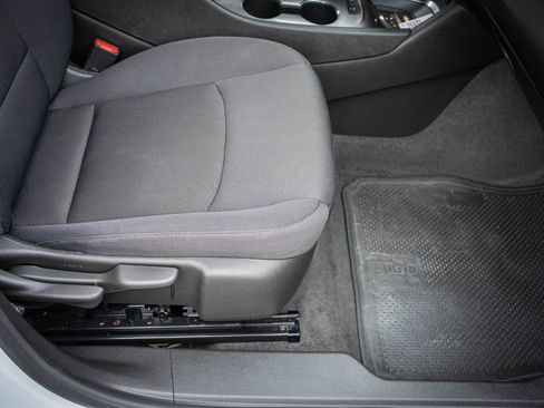 Used 2024 Chevrolet Malibu LT image 28