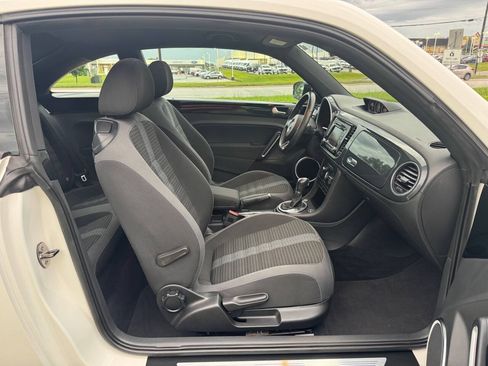Used 2013 Volkswagen Beetle 2.0T FWD image 13