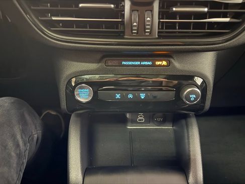 Used 2025 Ford Escape ST-Line w/ Tech Pack #1 AWD/4WD image 12