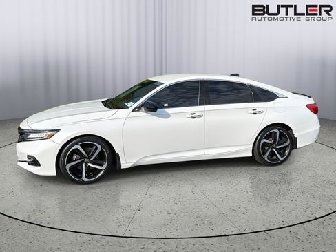 Used 2022 Honda Accord Sport image 3