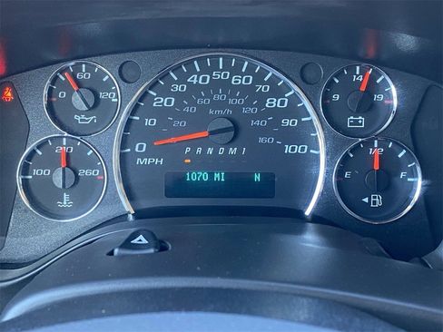 Used 2023 GMC Savana 2500 Extended w/ Driver Convenience Package image 30