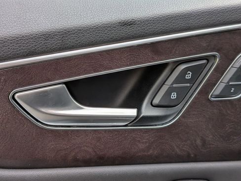 Used 2019 Audi Q8 Premium AWD/4WD image 13