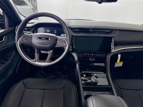 New 2026 Jeep Grand Cherokee Limited Reserve image 2