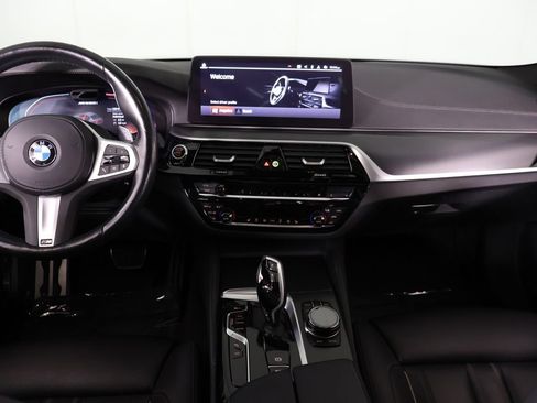 Used 2023 BMW M550i xDrive w/ Executive Package AWD/4WD image 41