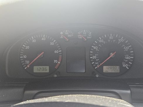 Used 2001 Volkswagen Passat GLS FWD image 15