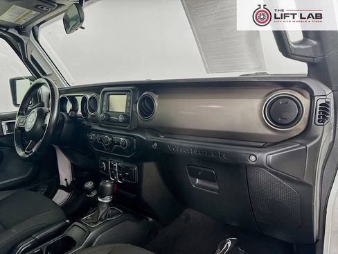 Used 2020 Jeep Wrangler Unlimited Sport S AWD/4WD image 28