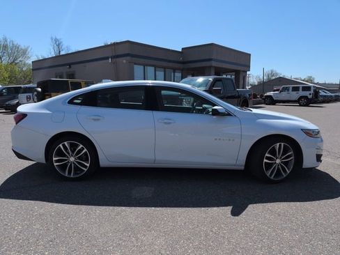 Used 2024 Chevrolet Malibu LT FWD image 4
