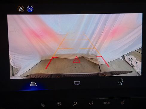 Used 2025 Chevrolet Colorado LT image 23