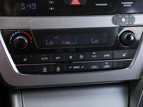 Used 2015 Hyundai Sonata Limited FWD image 11