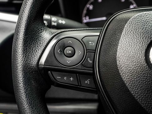 Used 2025 Toyota Corolla LE image 23