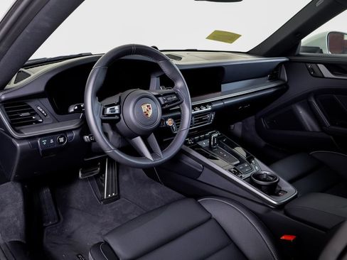 Certified 2026 Porsche 911 Carrera RWD image 5
