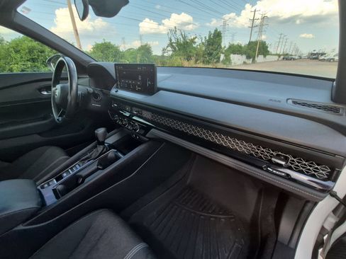 Used 2024 Honda Accord Sport image 31