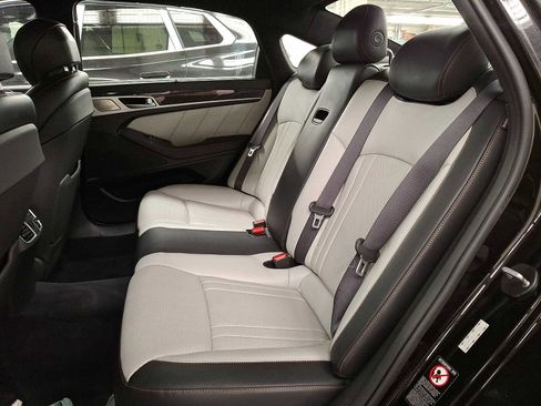 Used 2018 Genesis G80 3.3T Sport AWD/4WD image 9