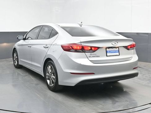 Used 2018 Hyundai Elantra Value Edition FWD image 7