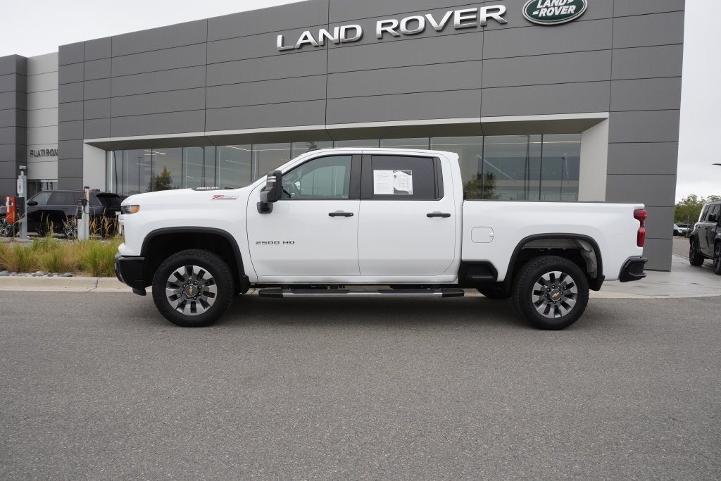 Used 2025 Chevrolet Silverado 2500 Custom w/ Custom Value Package AWD/4WD image 8