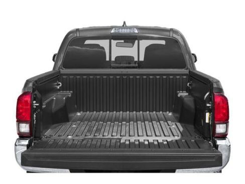 Certified 2019 Toyota Tacoma TRD Off-Road AWD/4WD image 11