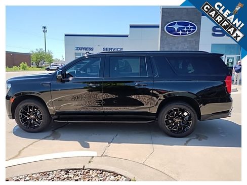 Used 2023 GMC Yukon XL Denali AWD/4WD image 9