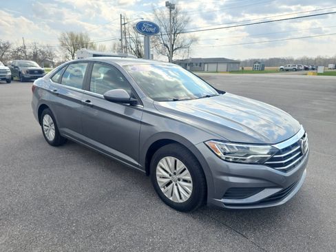 Used 2019 Volkswagen Jetta S w/ Driver Assistance Package image 4