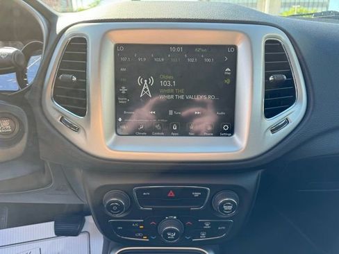 Used 2021 Jeep Compass Latitude AWD/4WD image 14