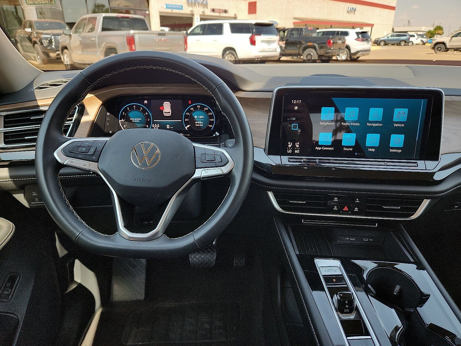 Used 2025 Volkswagen Atlas SE FWD image 14