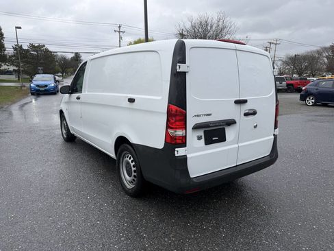 Used 2019 Mercedes-Benz Metris image 3