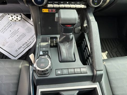 Used 2024 Toyota Tacoma TRD Sport w/ TRD Sport Premium Package AWD/4WD image 29