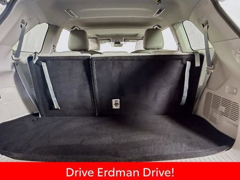 Certified 2018 Toyota Highlander Limited FWD image 34