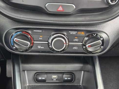Used 2025 Kia Soul LX w/ LX Technology Package FWD image 20