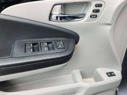 Used 2020 Honda Pilot Touring image 27