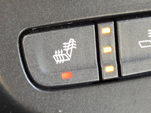 Used 2022 Chevrolet Colorado Z71 image 10